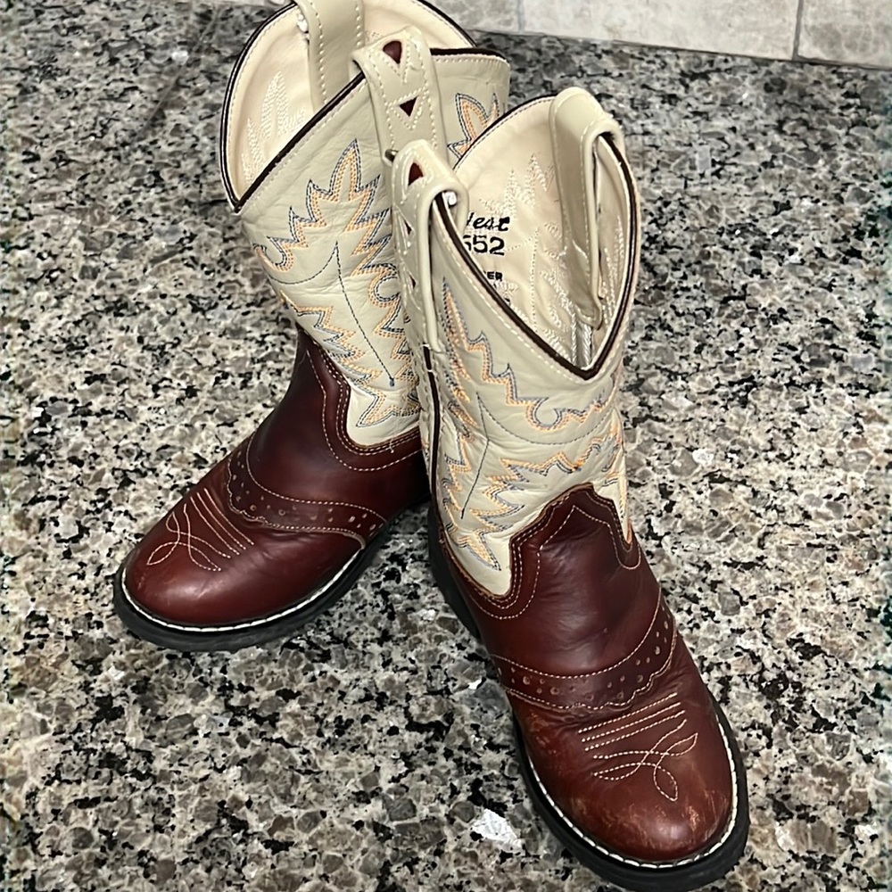 Boys cowboy boots